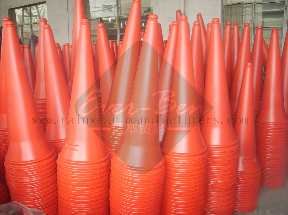 001 Bulk Road safety traffic cones manufacturer traffic pylon supplier